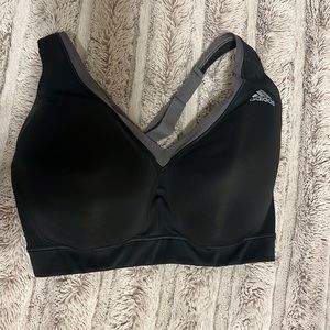 Adidas sports bra size 36C